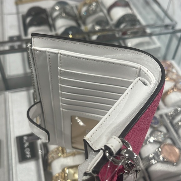 Michael Kors Jet Set Travel Lg Embellished Signature Logo Wristlet
Dragonfruit - Picture 7 of 16